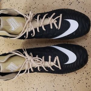 𝅺NIKE force savage men's gold and black cleats size 16 EUC